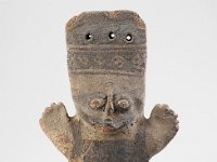 Ame Ker 181  Ame Ker 181, Peru, Mittlere Küste, Ancón, Chancay, Späte Zwischenperiode, ca. 1000-1470 n. Chr., Figur, Ton, H 18 cm, B 10,8 cm : Museumsfoto: Claus Cordes, Bestandskatalog Ethnologie